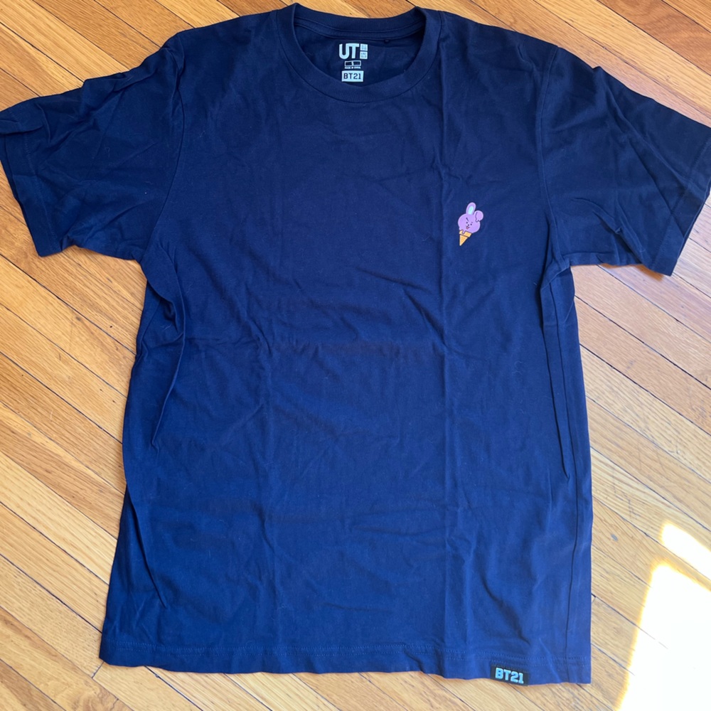 BTS SPECIAL BT 21 SHIRT UNIQLO